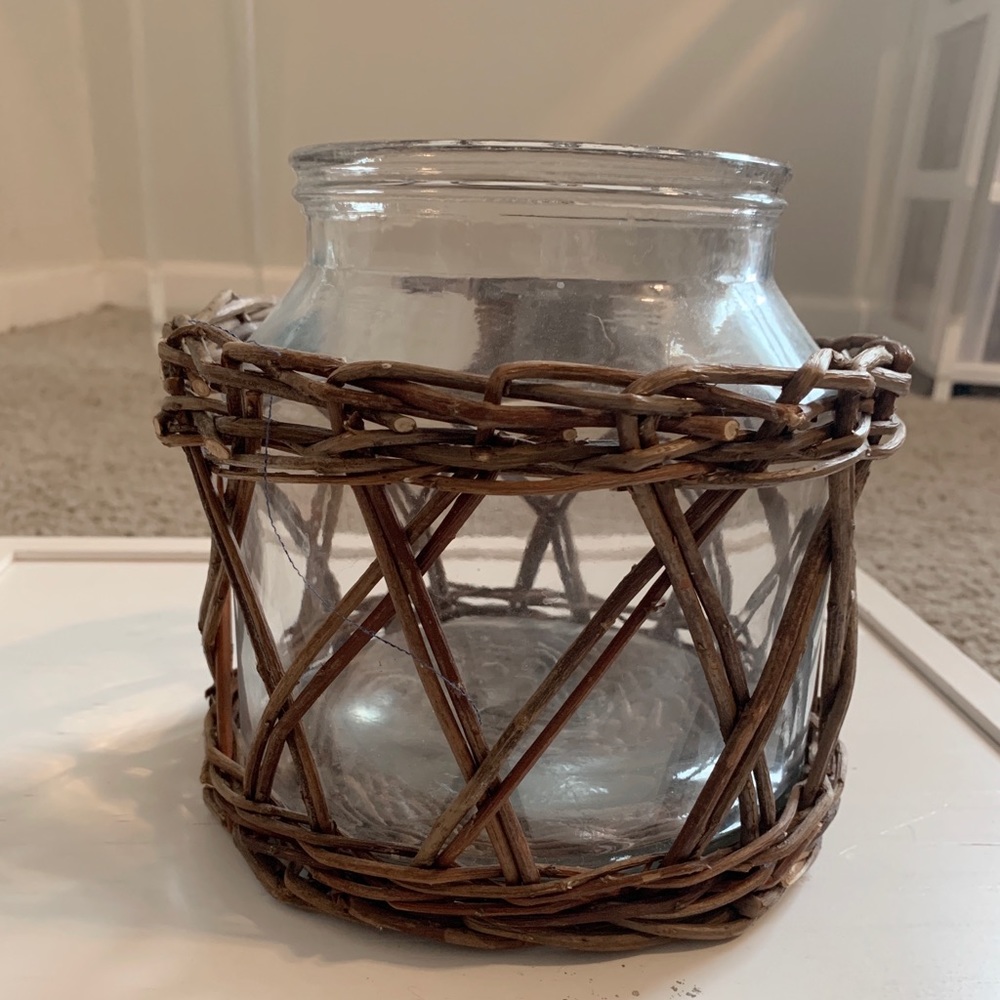 Rattan glass vase with removable sleeve